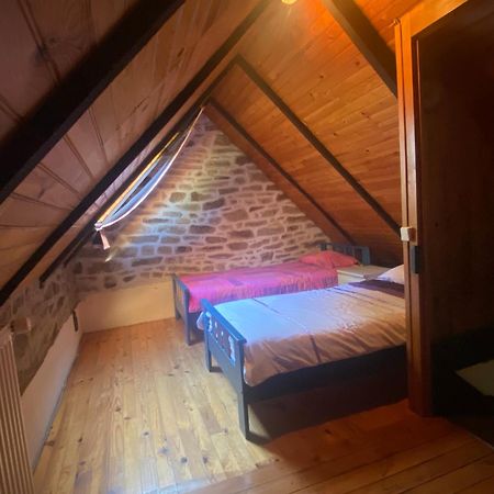 Sue'S Cottages Pleuven 外观 照片