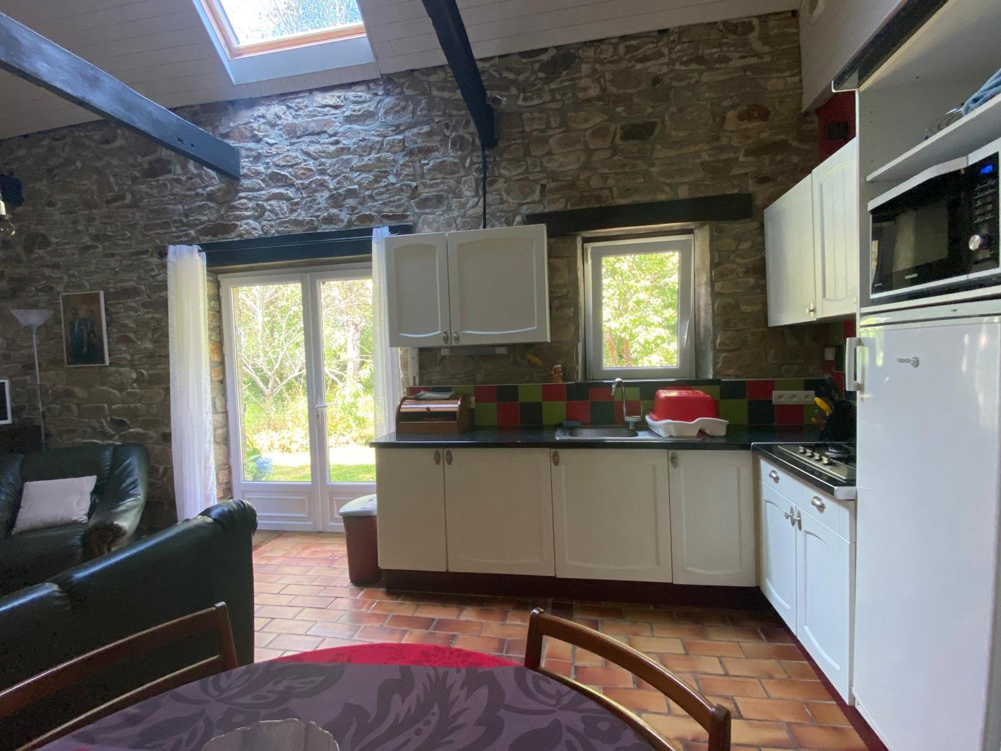 Sue'S Cottages Pleuven 外观 照片