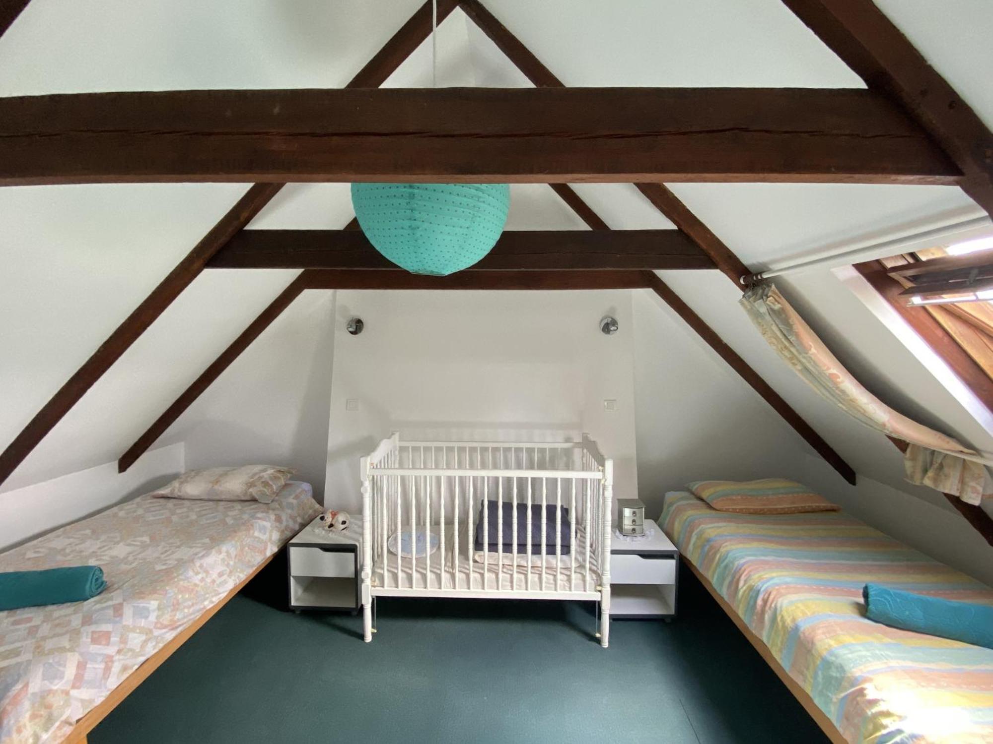 Sue'S Cottages Pleuven 外观 照片
