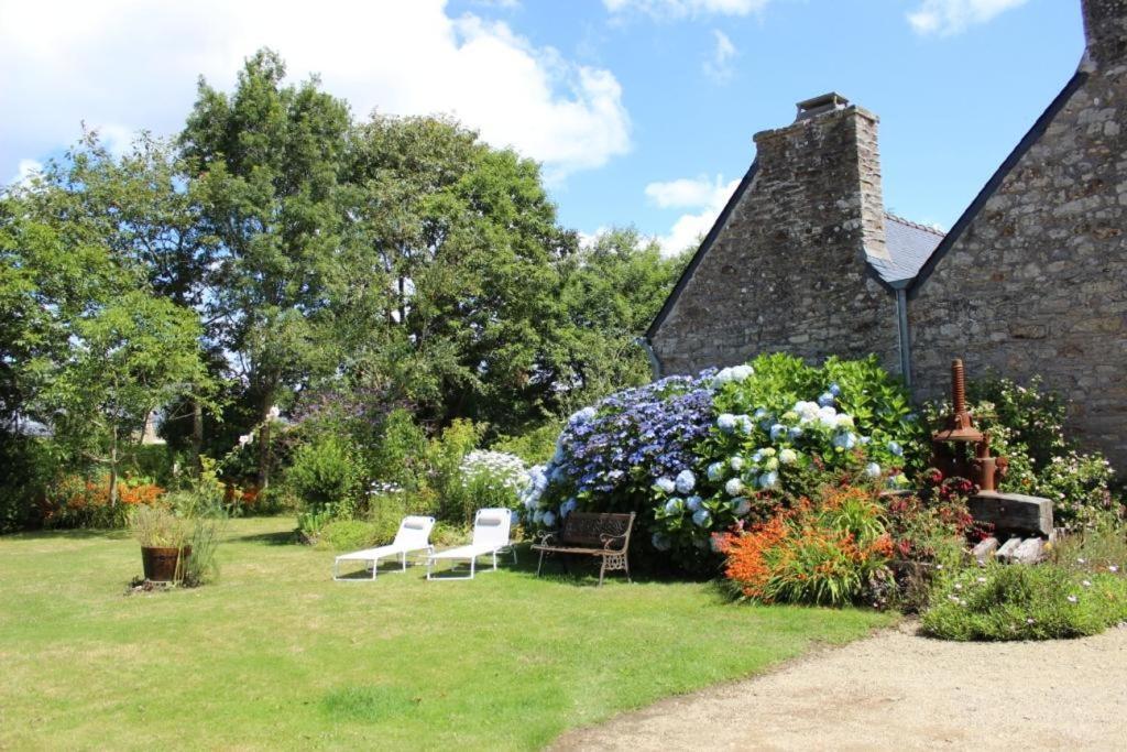 Sue'S Cottages Pleuven 外观 照片